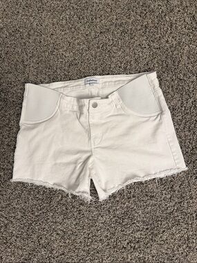 M - Motherhood Maternity White Denim Frayed Hem Shorts